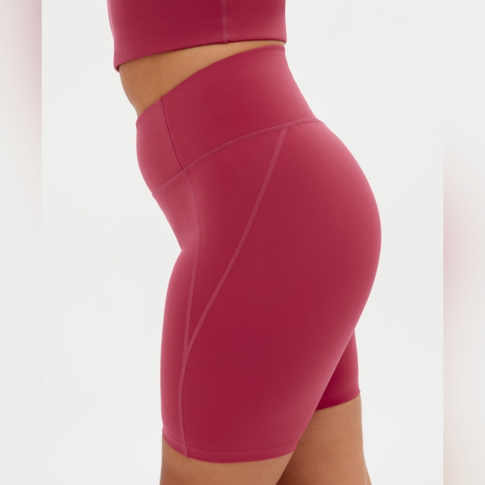 GF Collective High-Rise Bike Short - Pomegranate - Picture 2 of 6